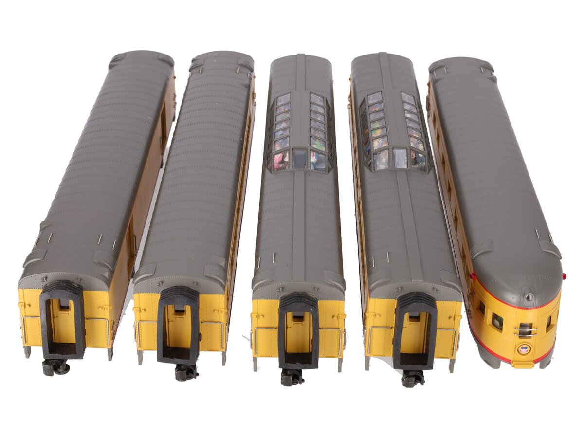 MTH 20-6538 O Gauge Union Pacific 70' Streamlined Passenger Car Set (Set of 5)/Box