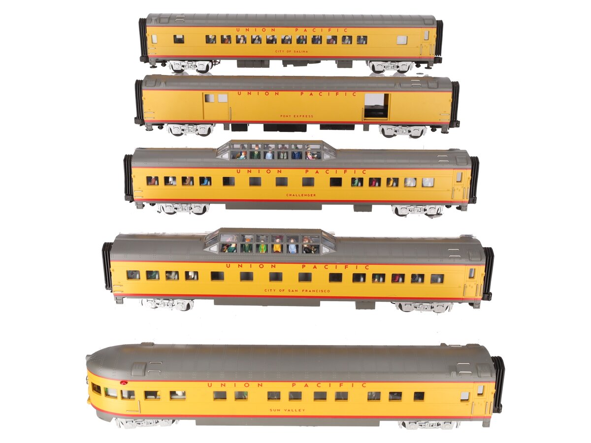 MTH 20-6538 O Gauge Union Pacific 70' Streamlined Passenger Car Set (Set of 5)/Box