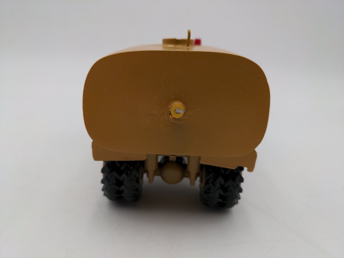 Caterpillar 769C Diecast Off Highway Water Tank Truck