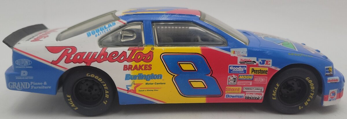 Racing Champions 1995 1:24 Diecast Raybestos Stock Car Replica #8 EX/Box