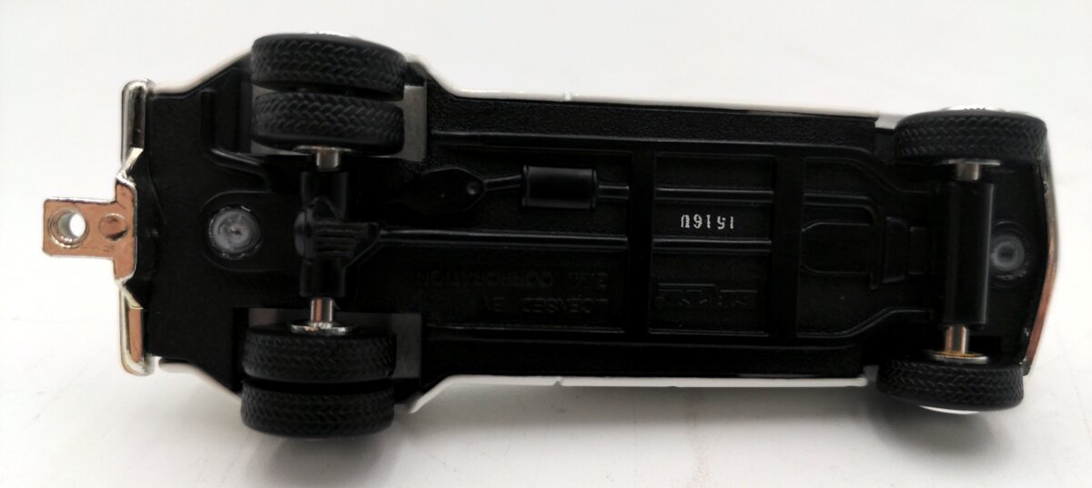 Ertl 1:64 Scale Diecast Pickup Truck EX