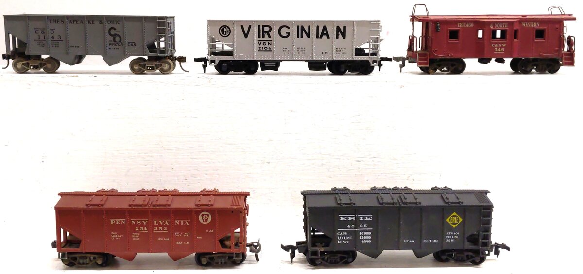 HO Scale Assorted Freight Cars: 2106, 1143, 254252, 4065, 746 [5] VG