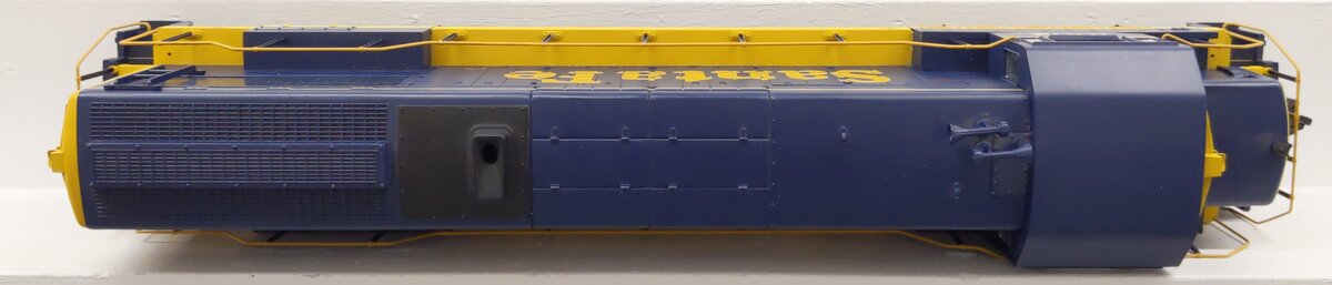 Aristo-Craft 22104 G Scale Santa Fe U25B Diesel Locomotive #1602 EX
