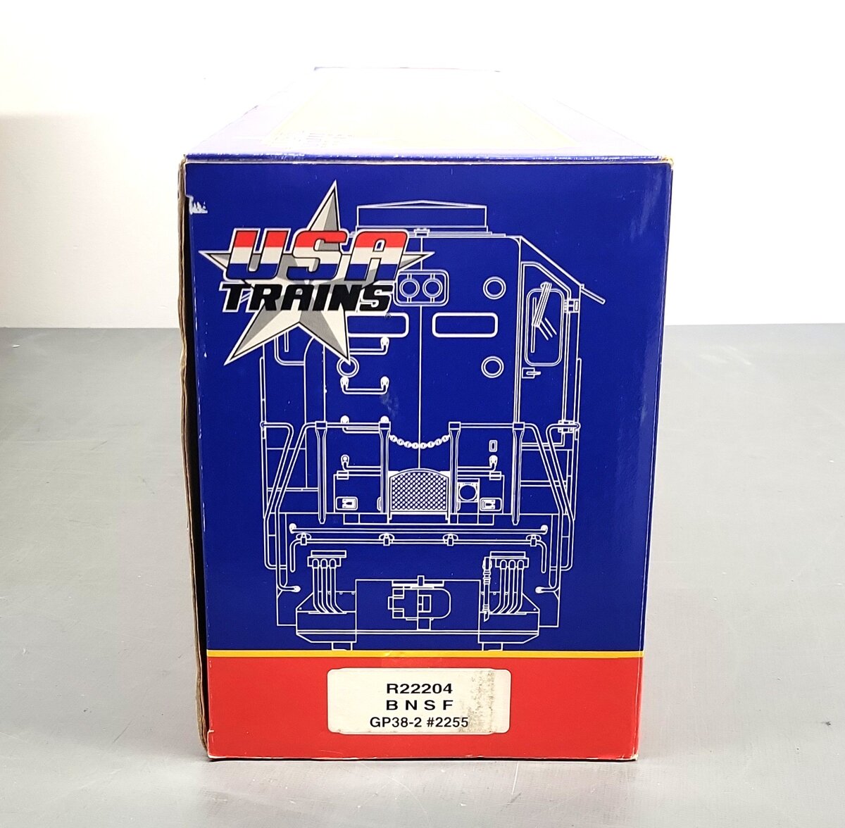 USA Trains R22204 G BNSF GP38-2 Diesel Locomotive #2255 EX/Box