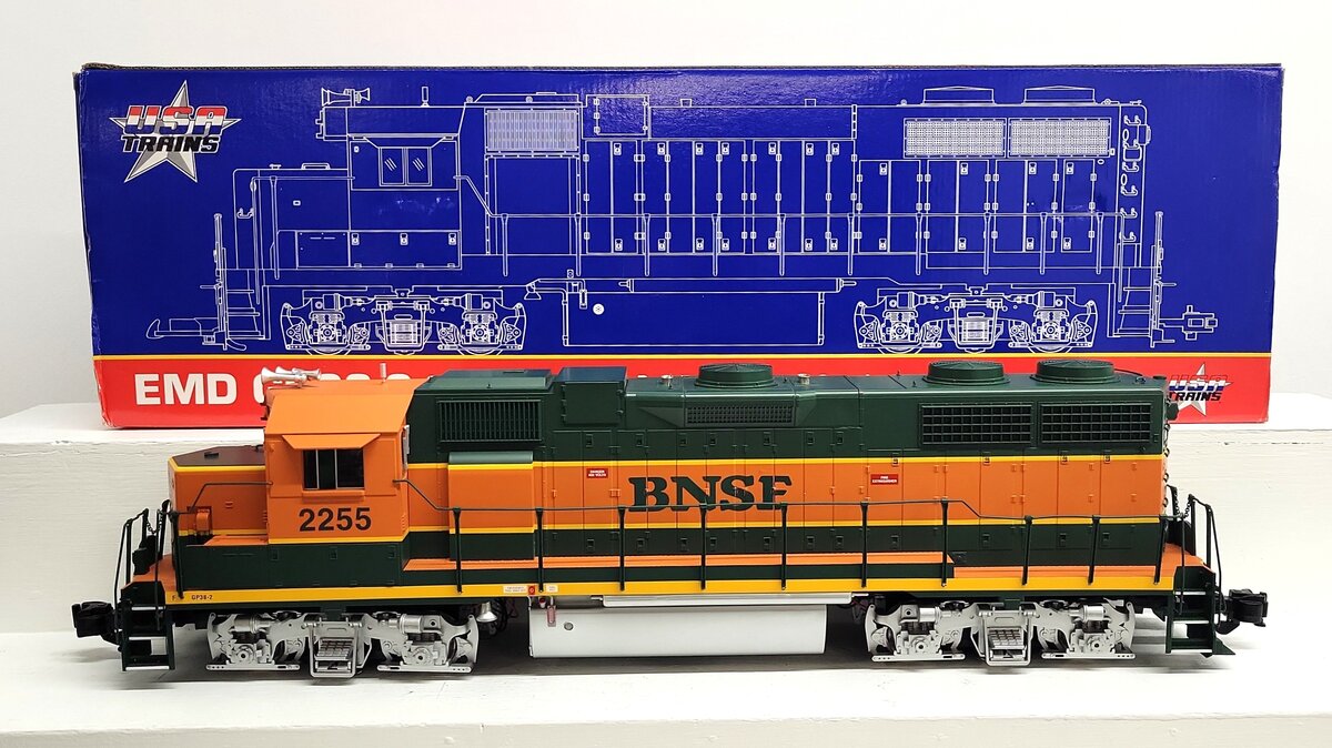 USA Trains R22204 G BNSF GP38-2 Diesel Locomotive #2255 EX/Box
