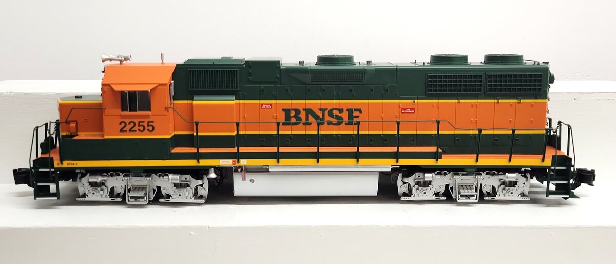 USA Trains R22204 G BNSF GP38-2 Diesel Locomotive #2255 EX/Box