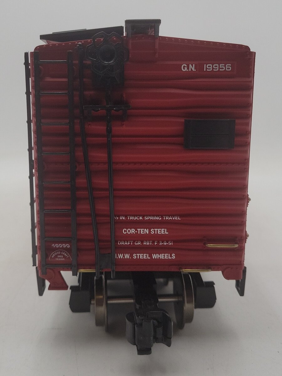 Aristo-Craft 46090 Great Northern Boxcar w/ Metal Wheels EX/Box