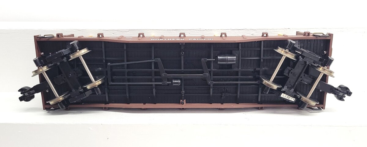 Aristo-Craft 46401 G Northern Pacific Bulkhead Flatcar w/ Load (Metal Wheels) LN/Box