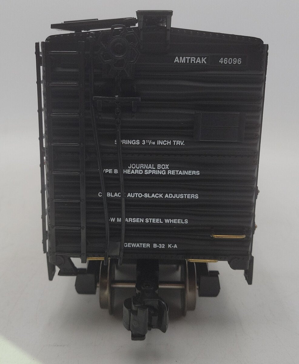 Aristo-Craft 46096 G Scale Amtrak Package & Express Steel Boxcar - Metal Wheels EX/Box