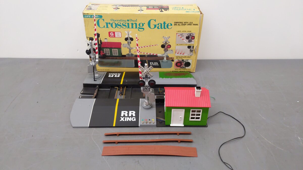 Life Like 1964 G Dual Operating Crossing Gate VG/Box