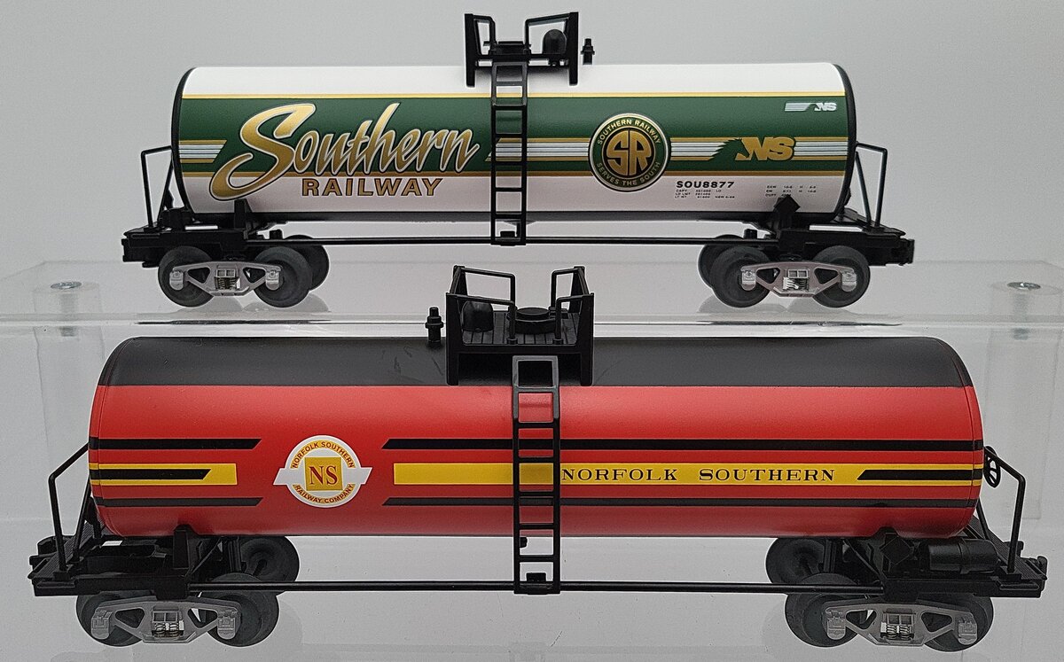 Lionel 2301120 O Gauge Unibody Tank Car (Pack of 2) LN/Box
