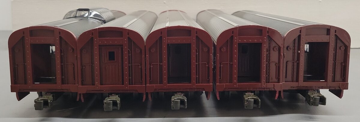 Williams 2802 O Gauge PRR Smooth Side Aluminum 5-Car Passenger Set EX/Box