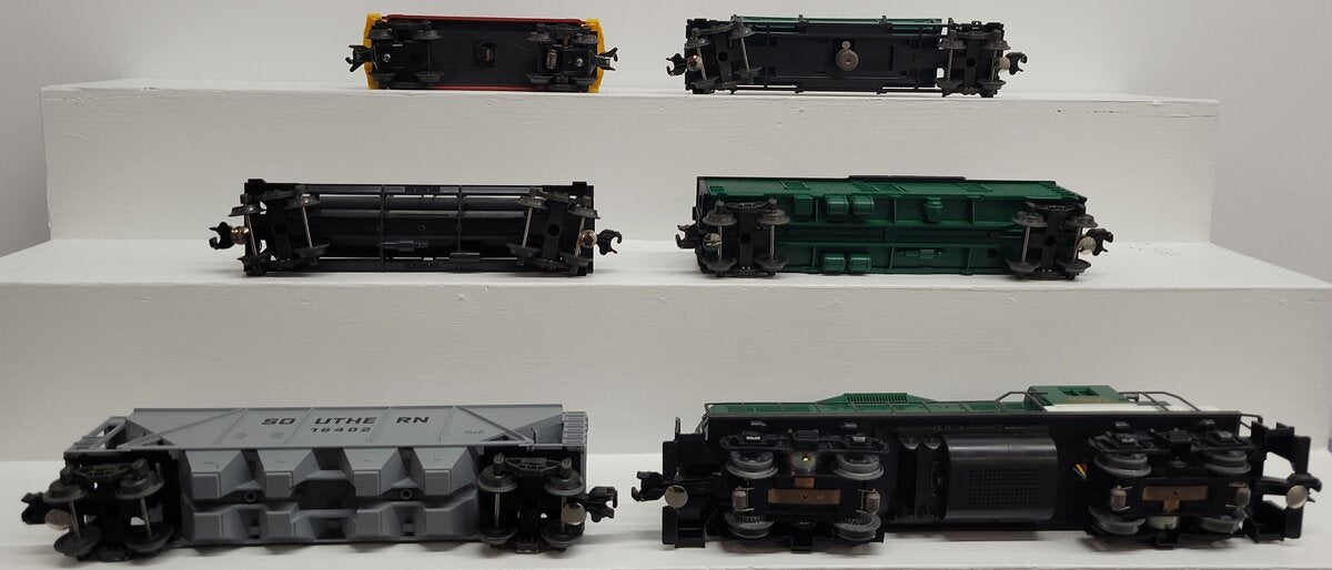 Lionel 6-11704 O Gauge Southern Freight Runner Diesel Train Set VG/Box