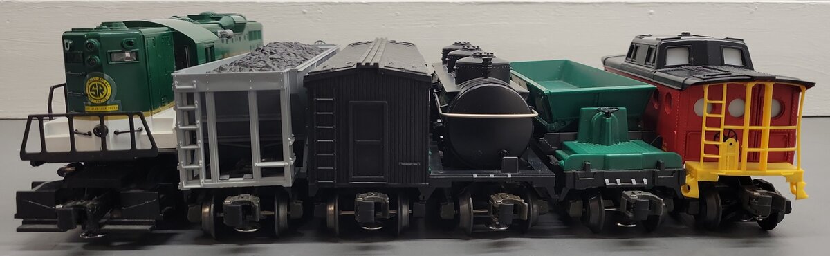Lionel 6-11704 O Gauge Southern Freight Runner Diesel Train Set VG/Box
