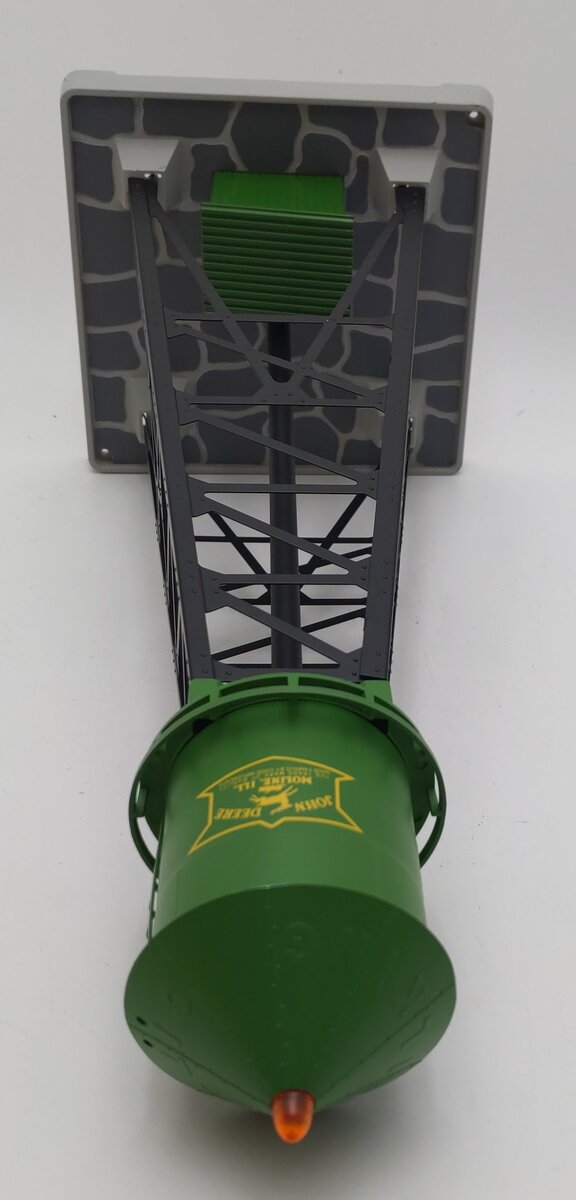 MTH 30-90076 John Deere #193 Industrial Water Tower LN/Box