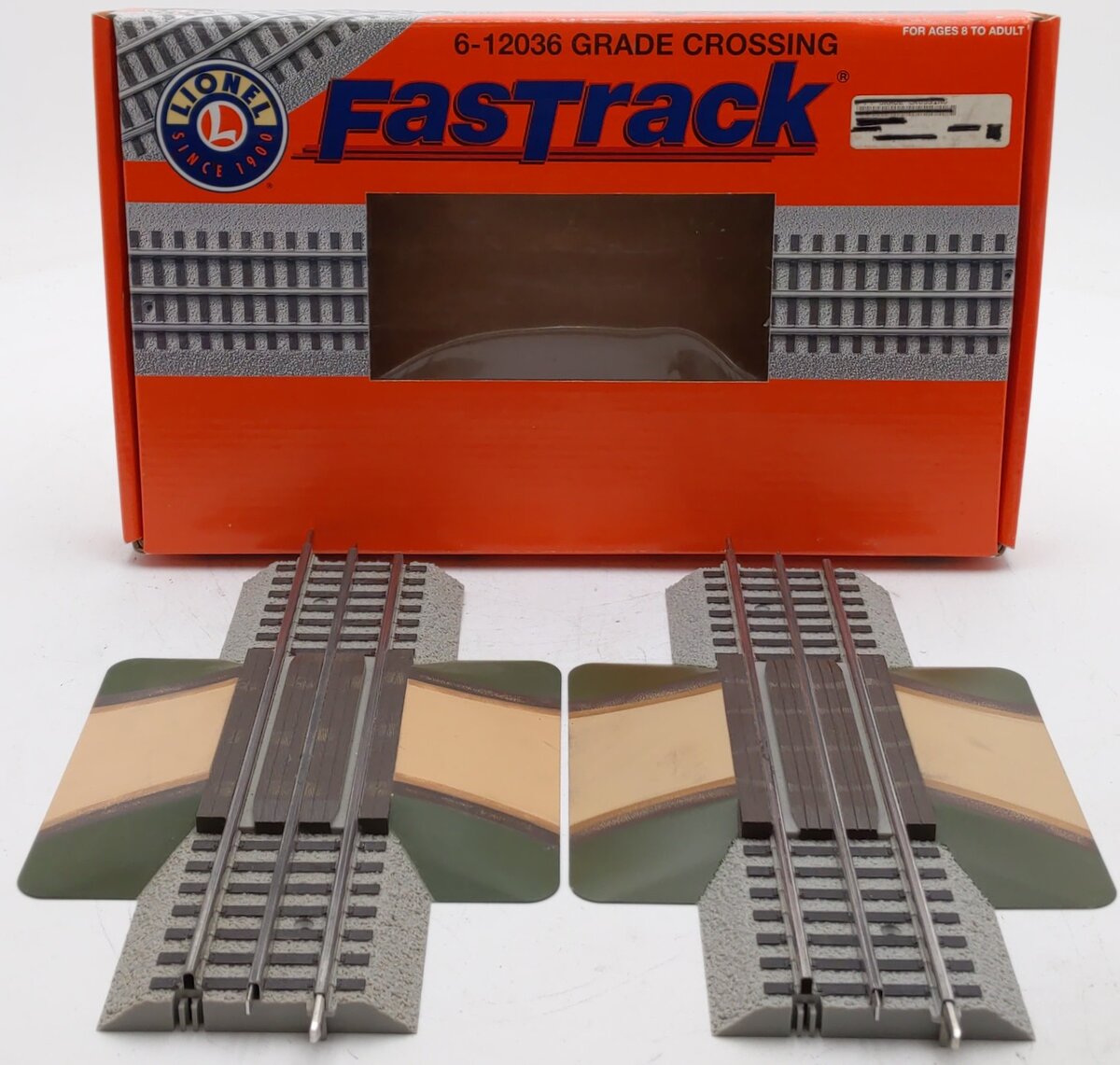 Lionel 6-12036 O Gauge FasTrack Grade Crossing (Pack of 2) EX/Box