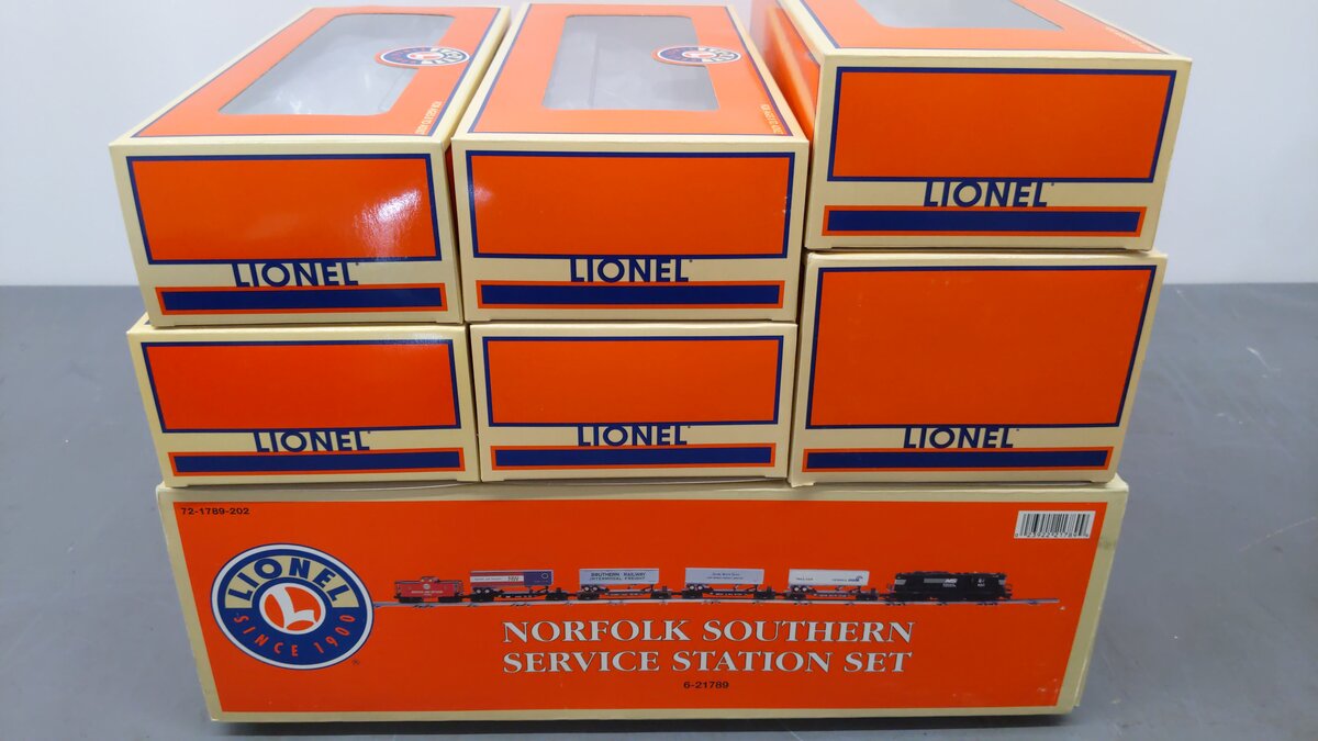 Lionel 6-21789 O Scale Norfolk Southern Service GP-9 O Gauge Diesel Train Set EX/Box