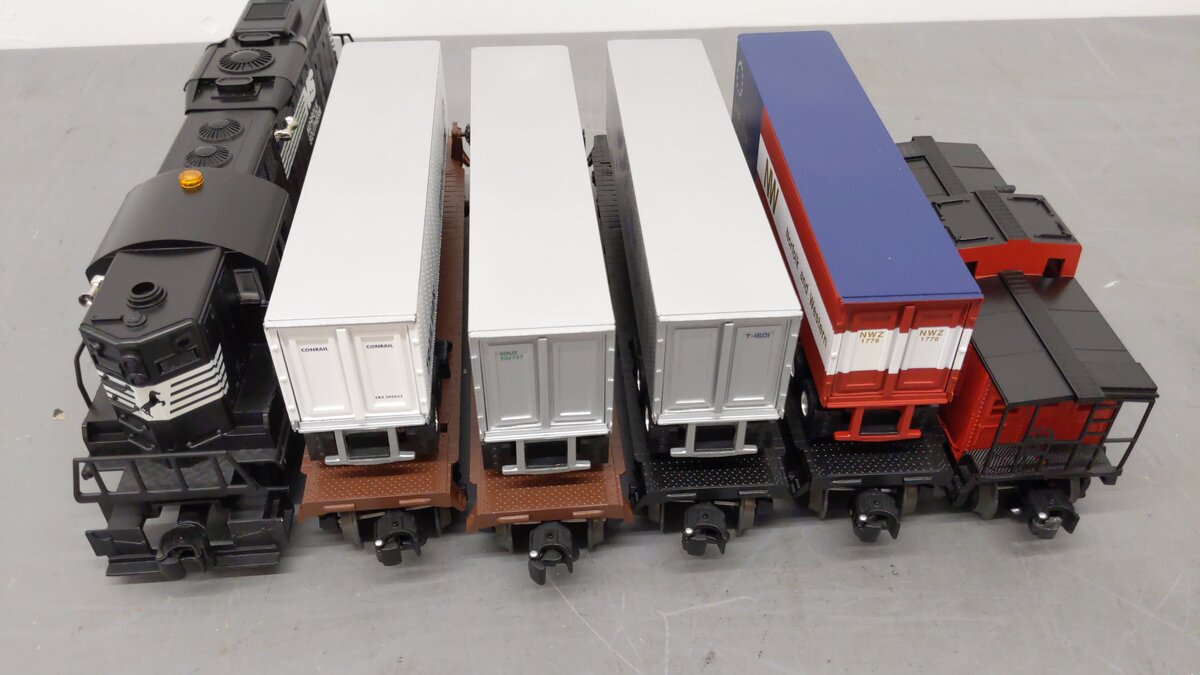 Lionel 6-21789 O Scale Norfolk Southern Service GP-9 O Gauge Diesel Train Set EX/Box