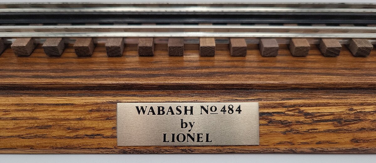 Lionel 6-8587 O Wabash GP-9 No. 484  Display Case VG