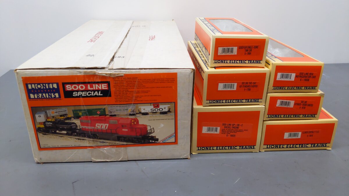 Lionel 6-11738 O Gauge SOO Line Service Station Special Diesel Train Set EX/Box
