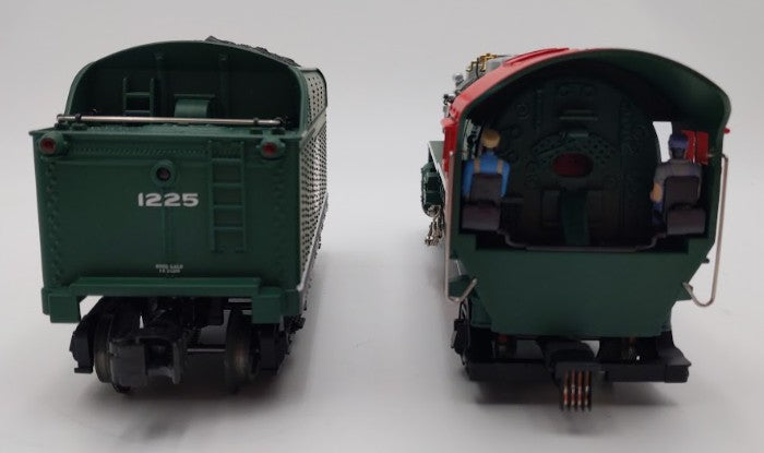 Lionel 6-83214 O North Pole Central LionChief Plus 4-6-2 Pacific Steam Loco #25 EX/Box