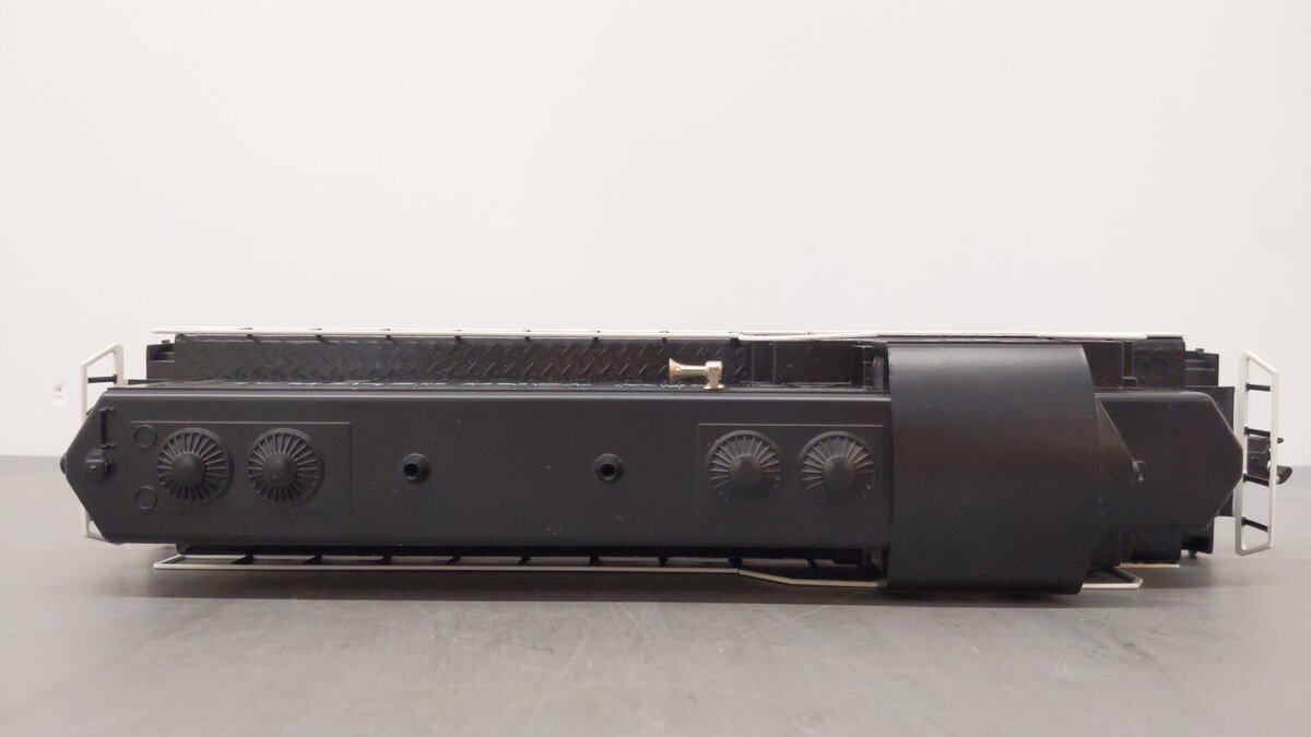 Lionel 6-28866 O New York Central GP-20 Diesel Locomotive #6110 EX/Box