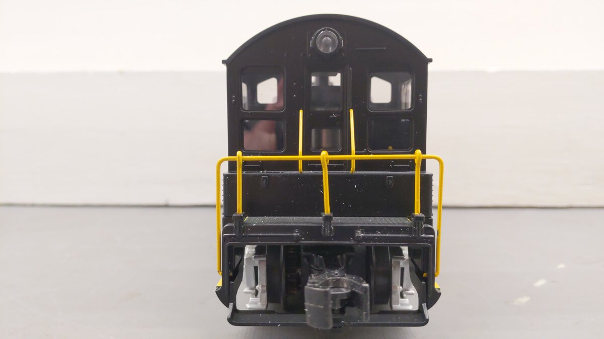 Williams 21620 Monon NW2 Powered Diesel Locomotive  EX/Box