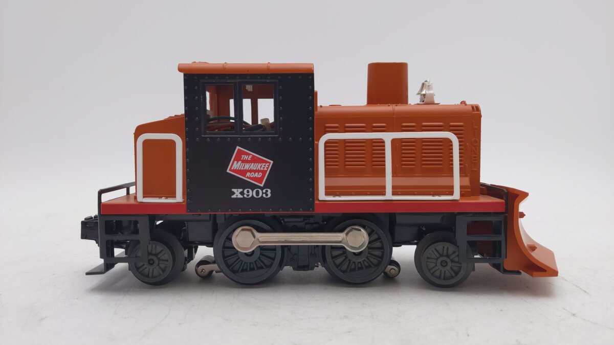Lionel 6-28413 O Gauge Milwaukee Road Snowplow #X903 EX/Box