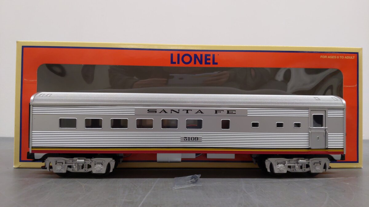 Lionel 6-35102 O Gauge Santa Fe Streamliner Diner Car #5109 EX/Box