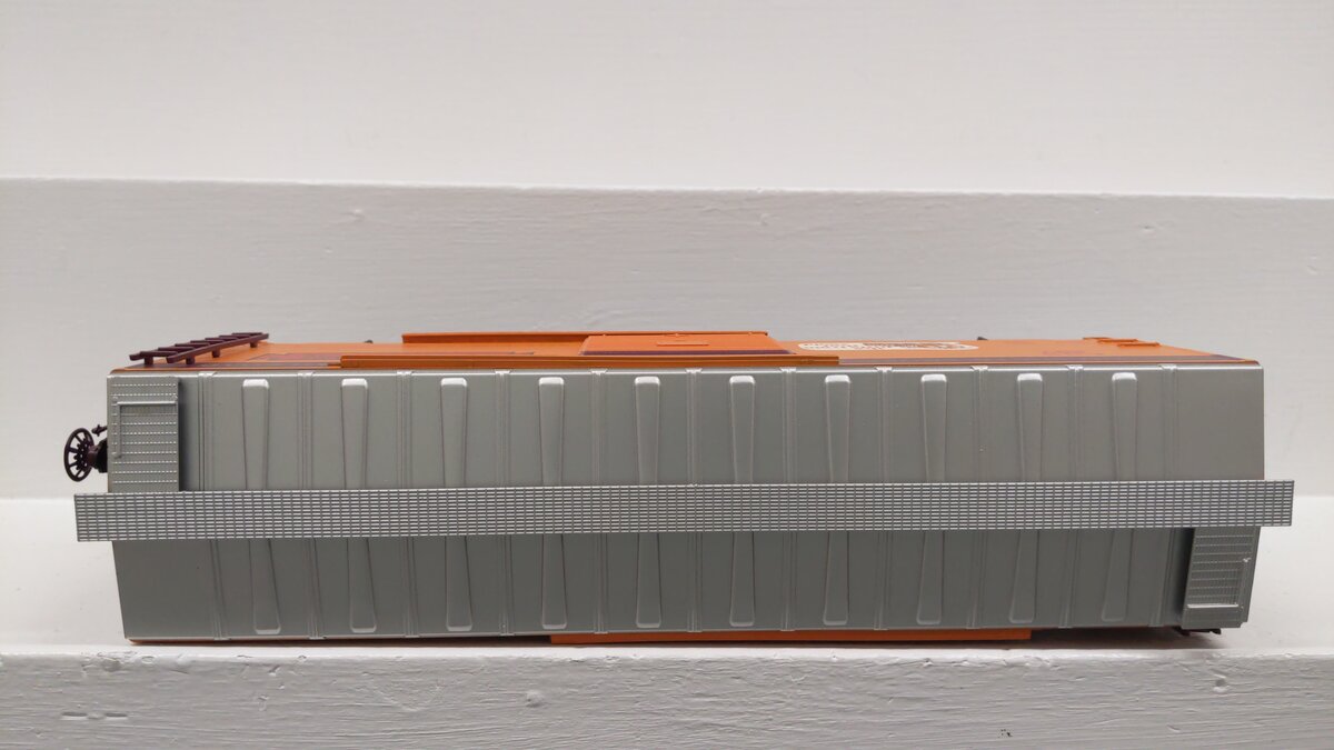 Weaver U2143LD Chicago South Shore 40' Boxcar #507 EX/Box