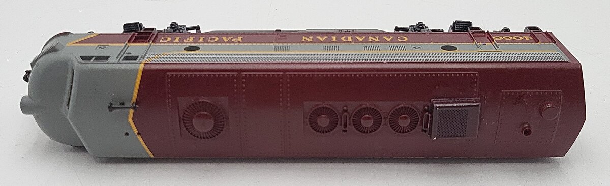 Atlas 8320 HO Canadian Pacific FP-7 Diesel Locomotive #4066 EX