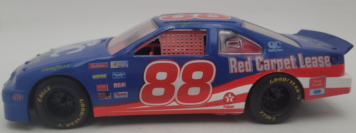 Racing Champions 1995 1:24 Diecast Red Carpet Lease Stock Car Replica #88 EX/Box
