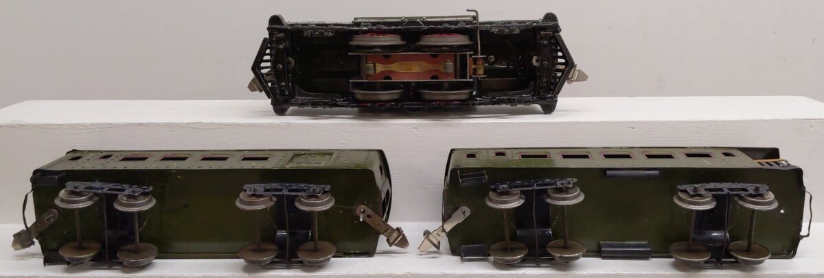 Ives STD Gauge Vintage Electric Locomotive & Passenger Cars #3241,186,184 [3]