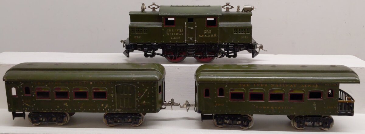 Ives STD Gauge Vintage Electric Locomotive & Passenger Cars #3241,186,184 [3]