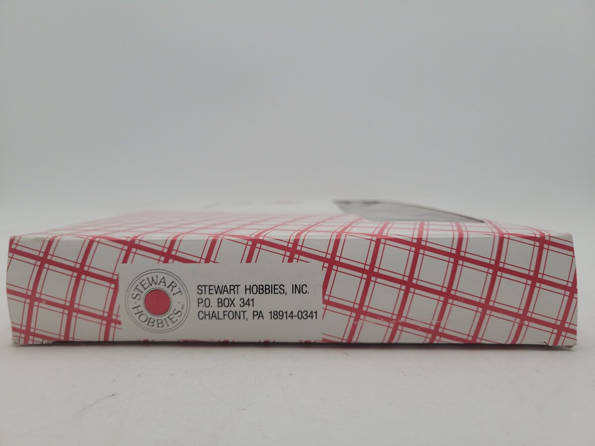 Stewart Hobbies HO Scale Santa Fe Diesel Locomotive NIB