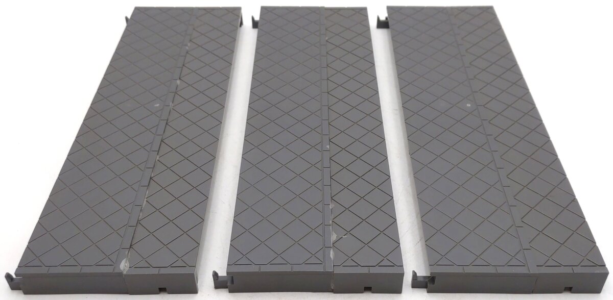 LGB 50340 G Scale Street Level Platforms Set VG/Box