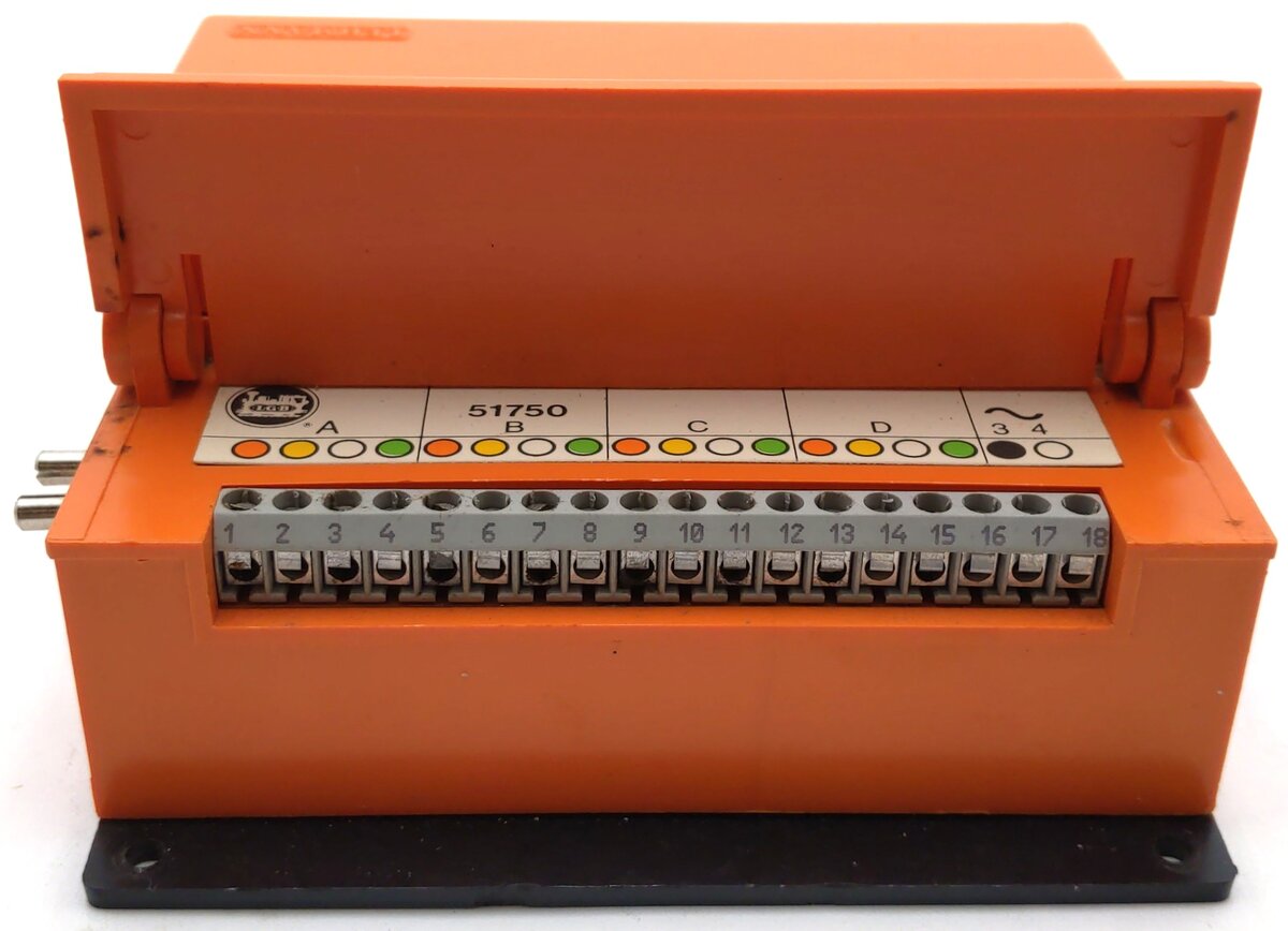 LGB 51750 G Scale Momentary Switch Control Box EX/Box