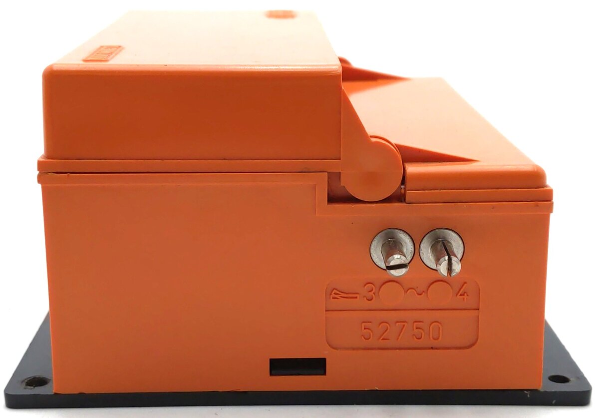 LGB 51750 G Scale Momentary Switch Control Box EX/Box