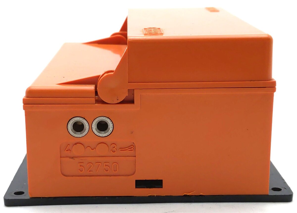 LGB 51750 G Scale Momentary Switch Control Box EX/Box