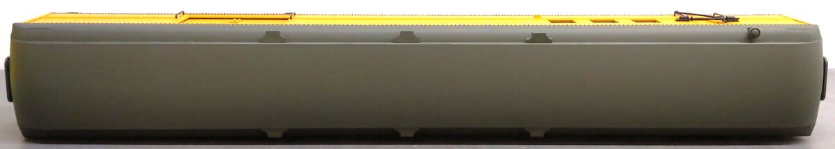 Aristo-Craft 31608 G Union Pacific Heavyweight RPO Baggage Car (Metal Wheels) EX/Box