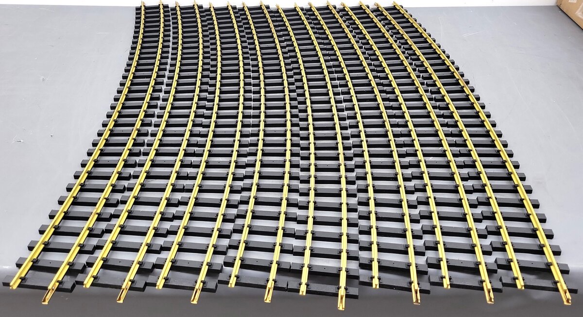 USA Trains R81800 G 16' Diameter Curved Track (8) LN/Box