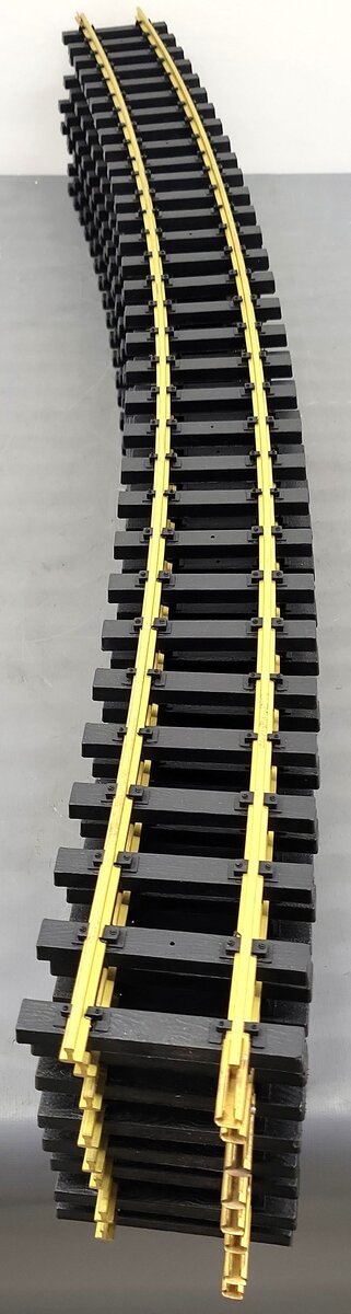 USA Trains R81800 G 16' Diameter Curved Track (8) LN/Box