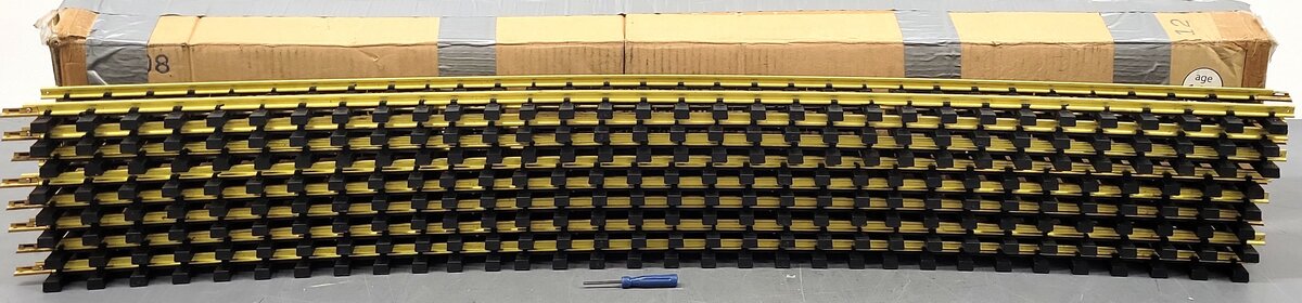 USA Trains R81800 G 16' Diameter Curved Track (8) LN/Box