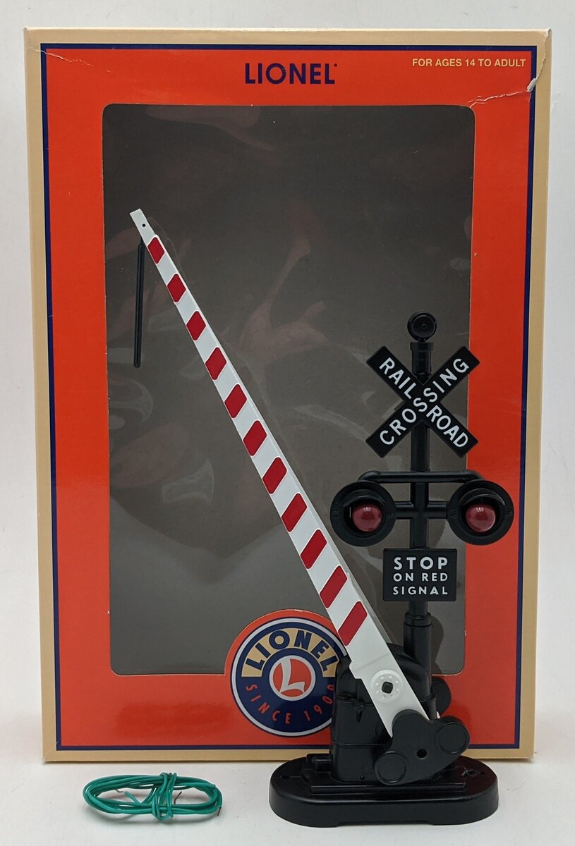 Lionel 6-62162 O Gauge Operating Crossing Gate & Signal EX/Box