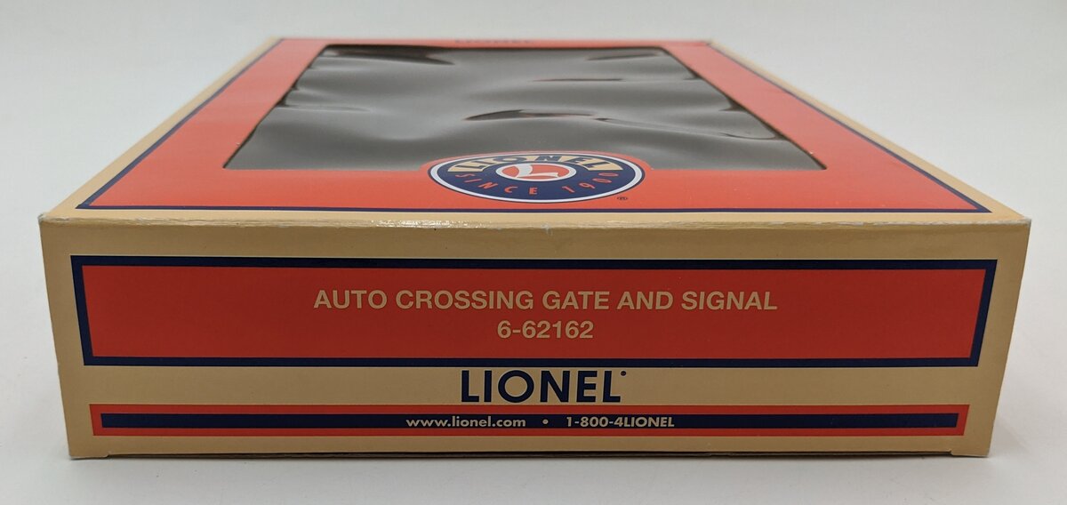 Lionel 6-62162 O Gauge Operating Crossing Gate & Signal EX/Box