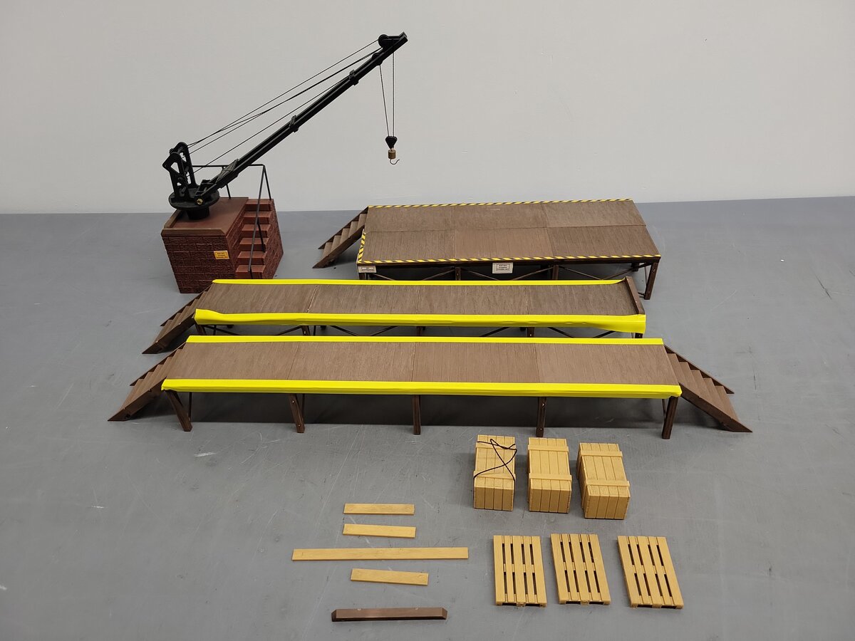 Piko 62077 G Scale Loading Crane EX