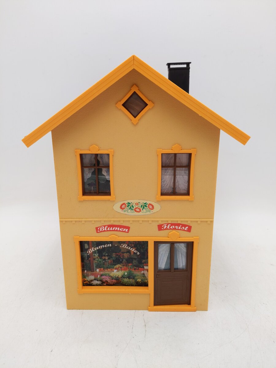 Piko 62065 G The Village Bauer Florist Building - Assembled EX