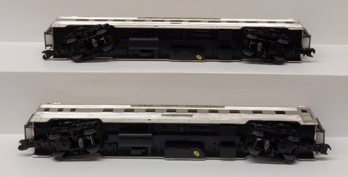 MTH 20-66146 O New York Central 70' Streamlined Sleeper/Diner Set (Set of 2) LN/Box