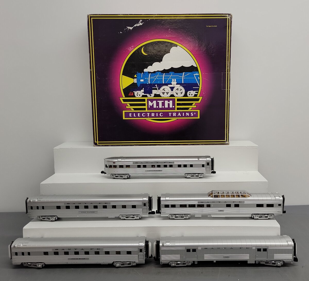 MTH 20-65115 O Santa Fe 70' Streamlined Ribbed Sided Passenger Car Set LN/Box