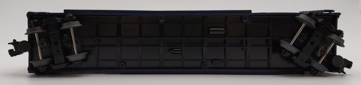 MTH 20-93031 O Gauge Chessie Double Door Box Car #461018 LN/Box